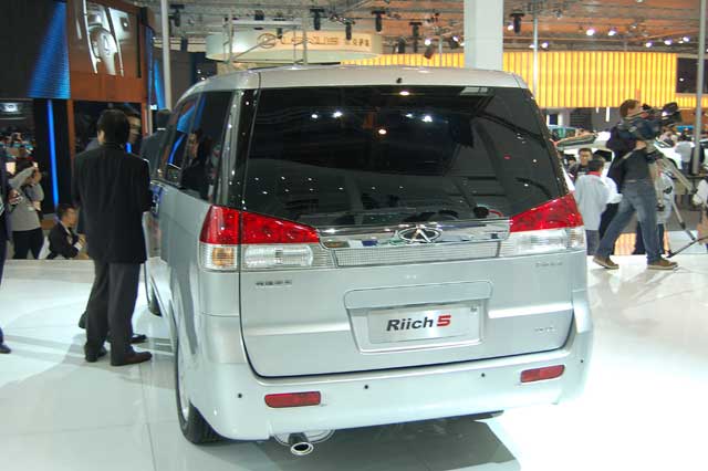 Chery Rely V8